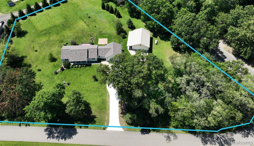 10031 IOSCO RIDGE Drive, Gregory, MI 48137 — Photo 56