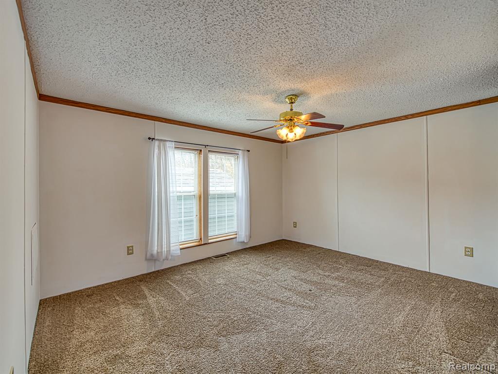 13749 Heritage Street, Carleton, MI 48117 — Photo 19