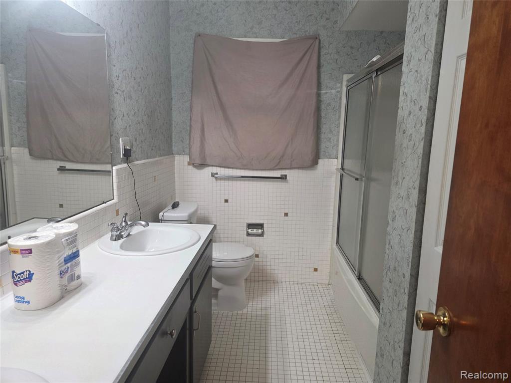 1842 Lathers Street, Garden City, MI — Photo 11