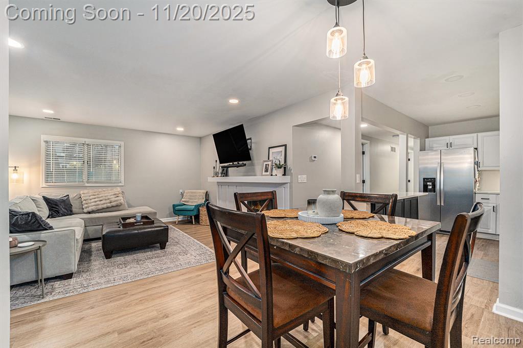 102 Pinewood Circle, Plymouth, MI 48170 — Photo 9