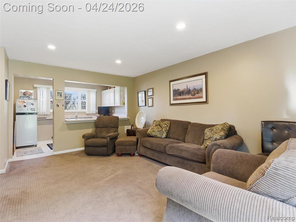 5617 Millpointe Drive, Waterford, MI 48327 — Photo 20