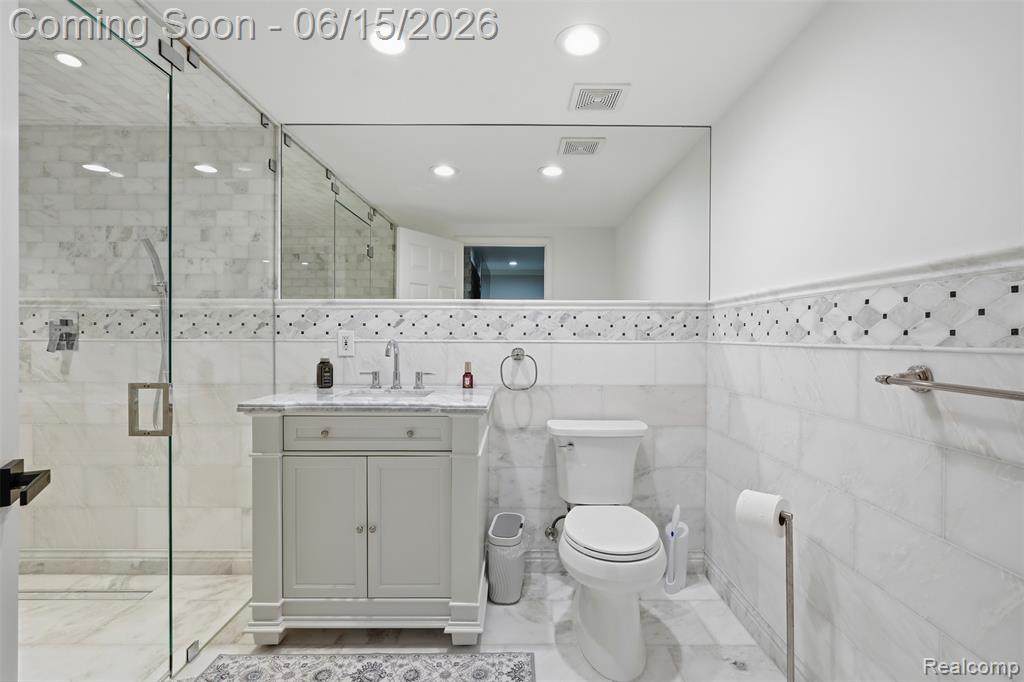 56173 Parkview Drive, Utica, MI 48316 — Photo 27