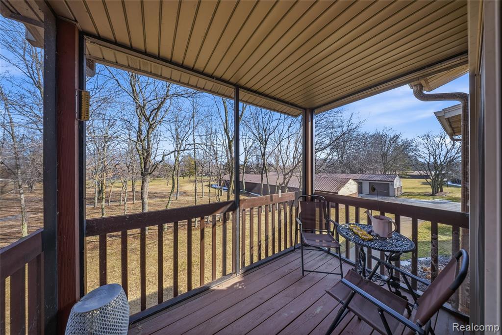 10177 Nancys Boulevard, 86, Grosse Ile, MI 48138 — Photo 9