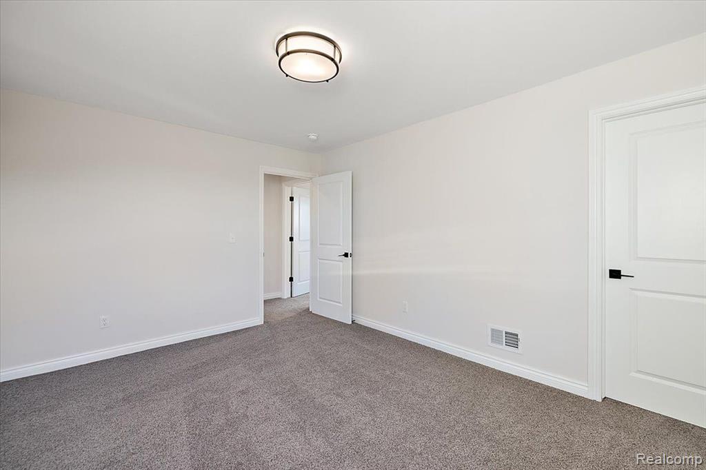 4075 Blossom Drive, Sterling Heights, MI 48314 — Photo 52