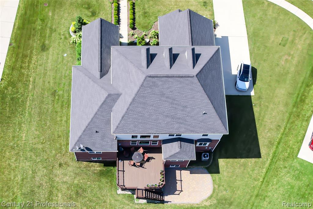 6776 Portsman Court, Canton, MI 48187 — Photo 18