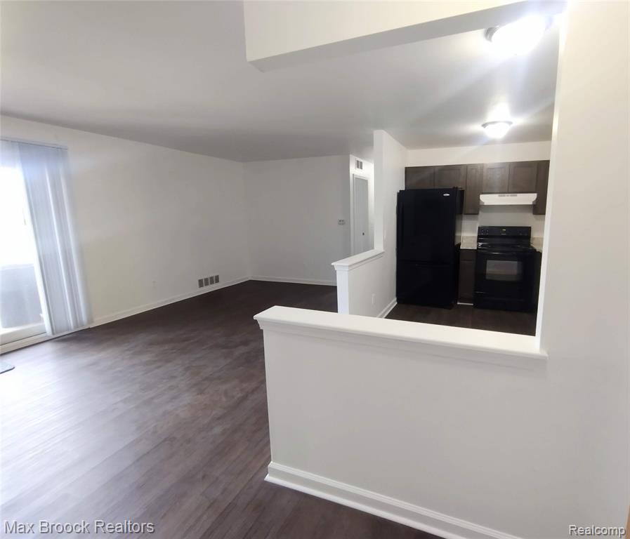 43347 Cape Drive, Sterling Heights, MI 48313 — Photo 11