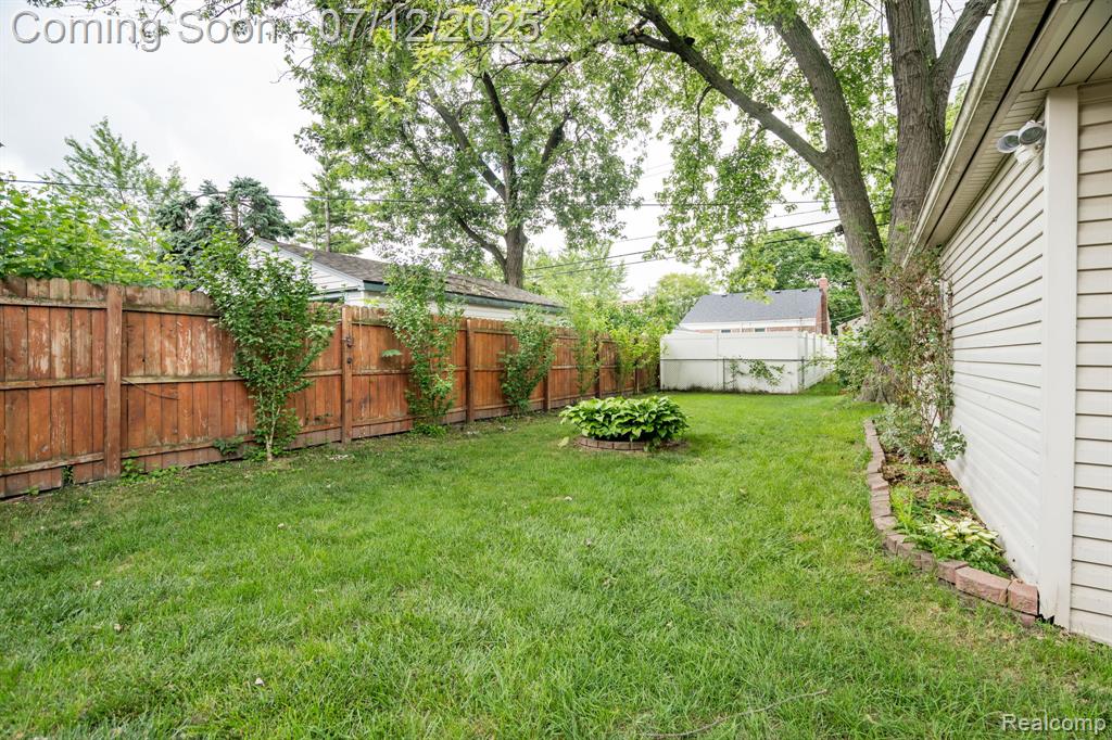 9573 Fenton, Redford, MI 48239 — Photo 27