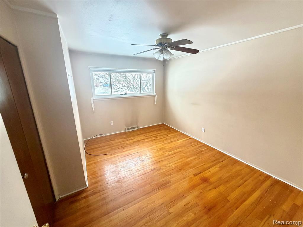 29265 Van Laan Drive, Warren, MI 48092 — Photo 9
