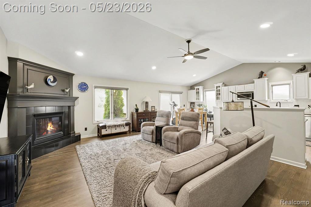 9268 Erin Court, Davisburg, MI 48350 — Photo 4