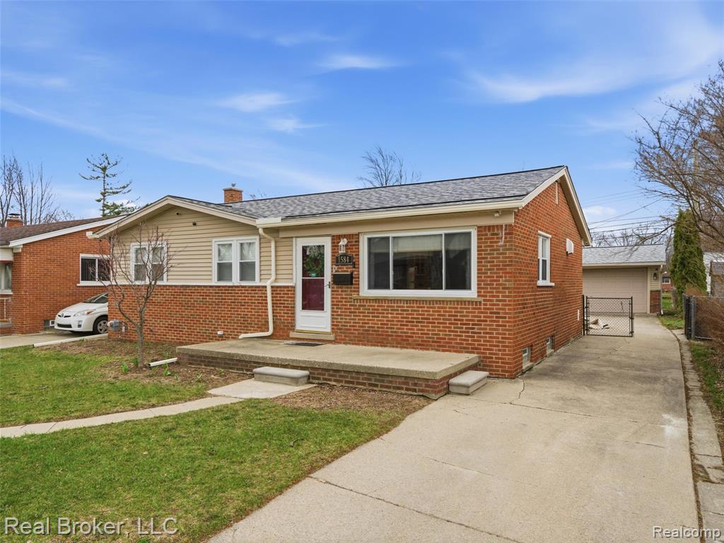 1584 Beaupre Avenue, Madison Heights, MI 48071 — Photo 4
