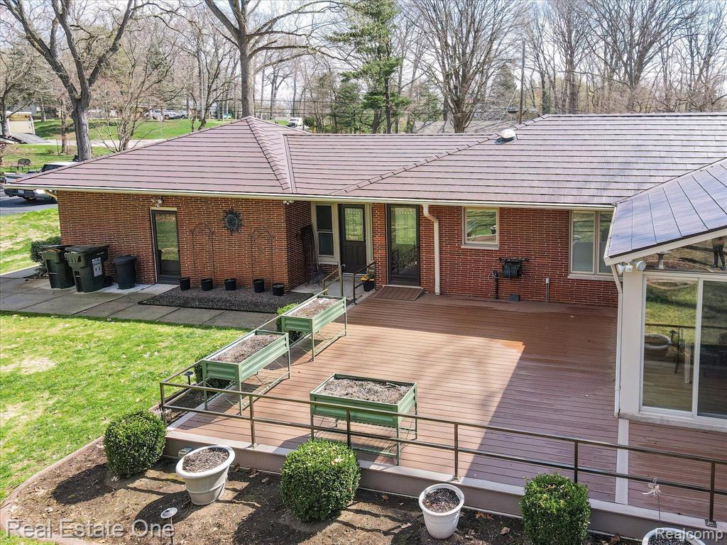 488 ORCHARDALE Drive, Rochester Hills, MI 48309 — Photo 16