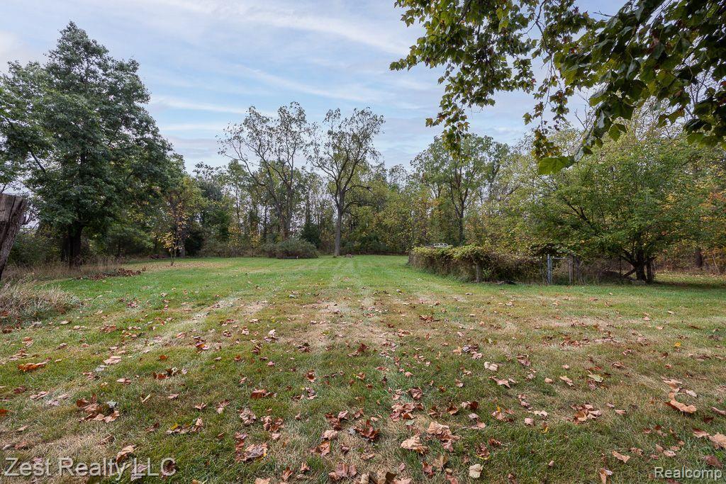 9471 PONTIAC LAKE Road, White Lake, MI — Photo 31