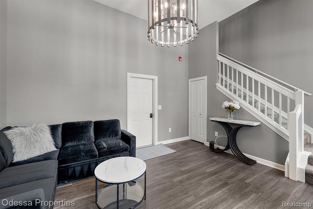 527 Lewis Street, Birmingham, MI 48009 — Photo 4