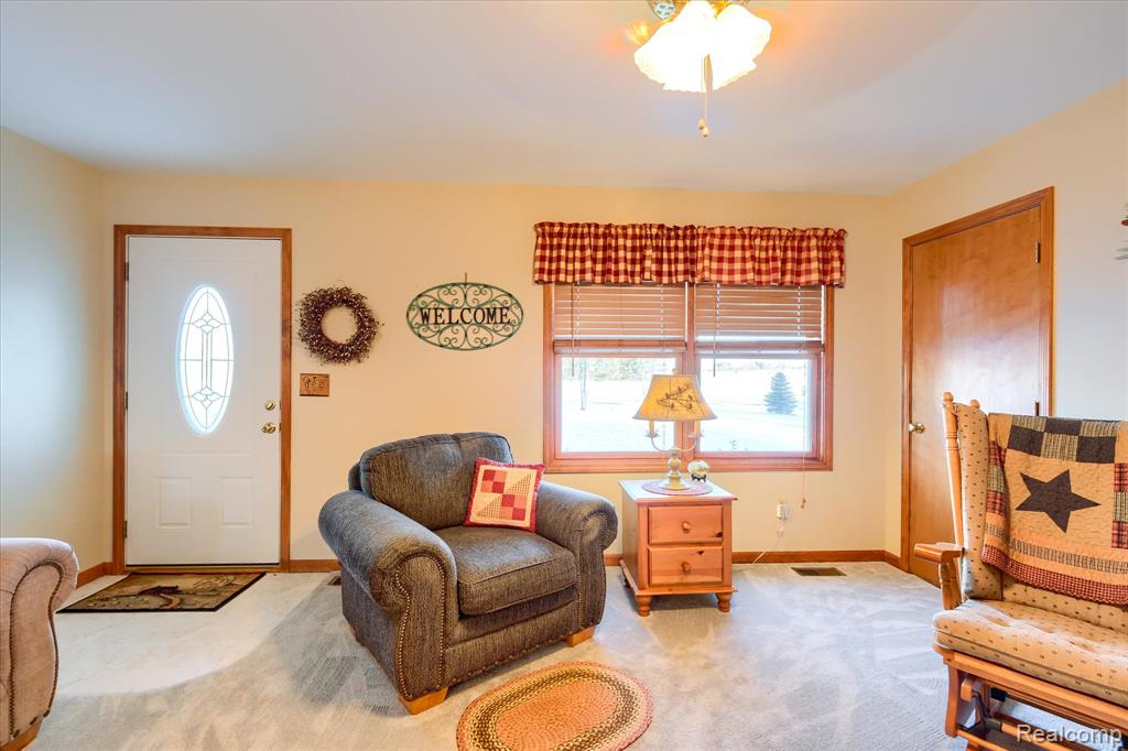6941 Lake Pleasant Road, North Branch, MI 48461 — Photo 7