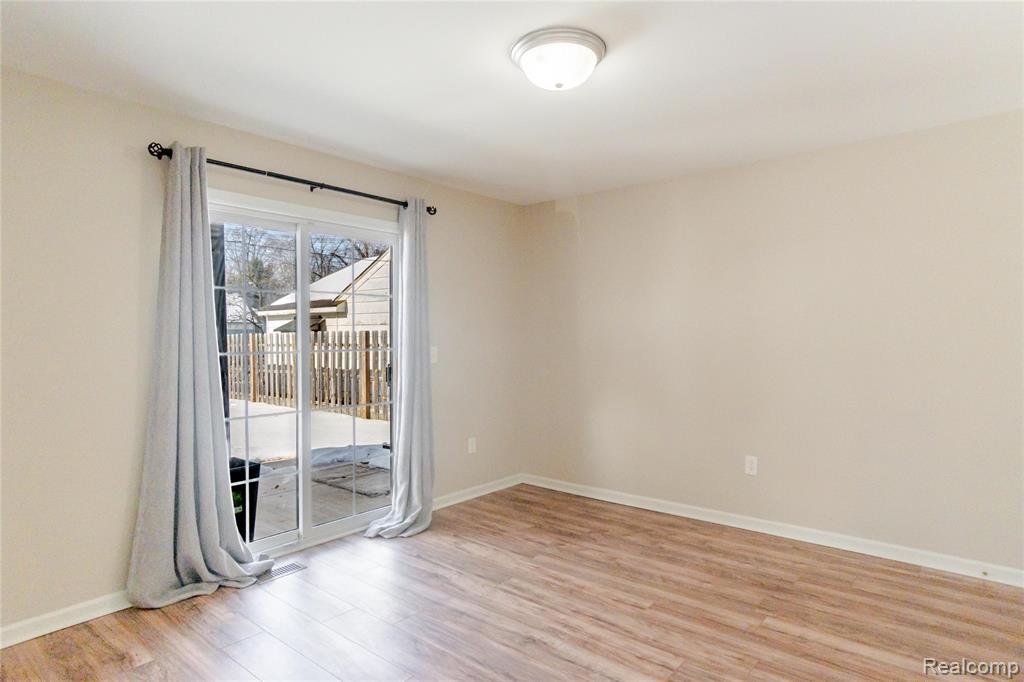 256 Crocker Boulevard, Mount Clemens, MI 48043 — Photo 10