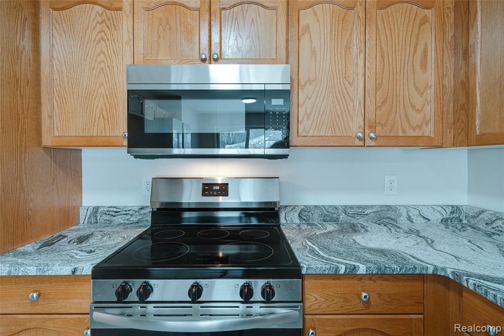 6170 N NEWBURGH Road, Westland, MI — Photo 25