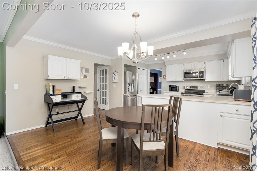 6844 Woodmere Drive, Canton, MI 48187 — Photo 31