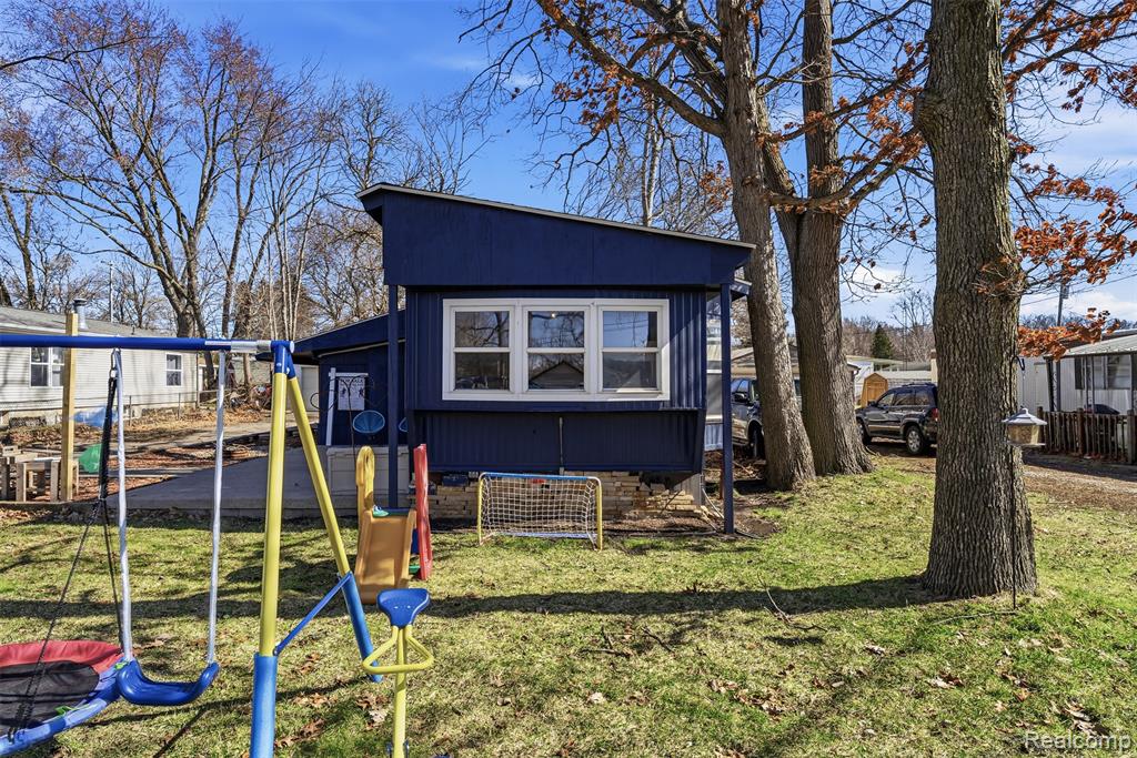2687 Brad Place, Brighton, MI 48114 — Photo 4