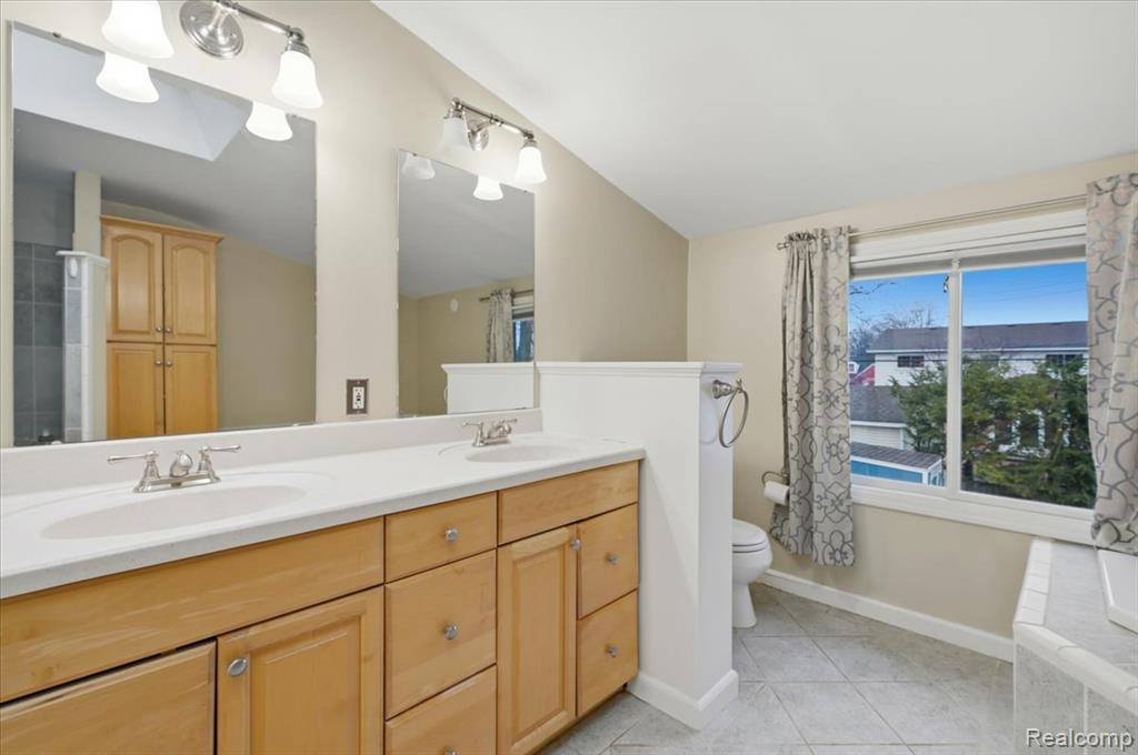 431 Colonial Court, Grosse Pointe Farms, MI 48236 — Photo 34
