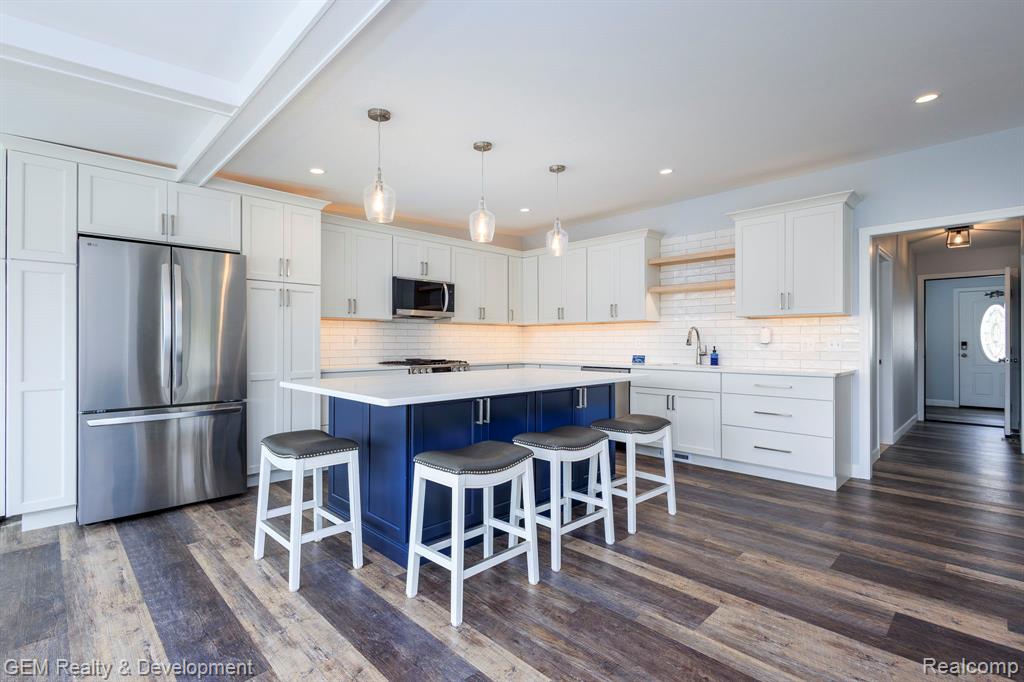 8081 Granada Avenue, Brighton, MI 48114 — Photo 11