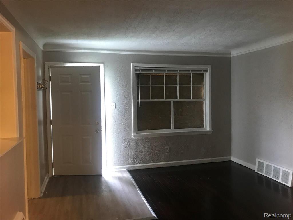 16544 SAINT MARYS Street, Detroit, MI 48235 — Photo 3