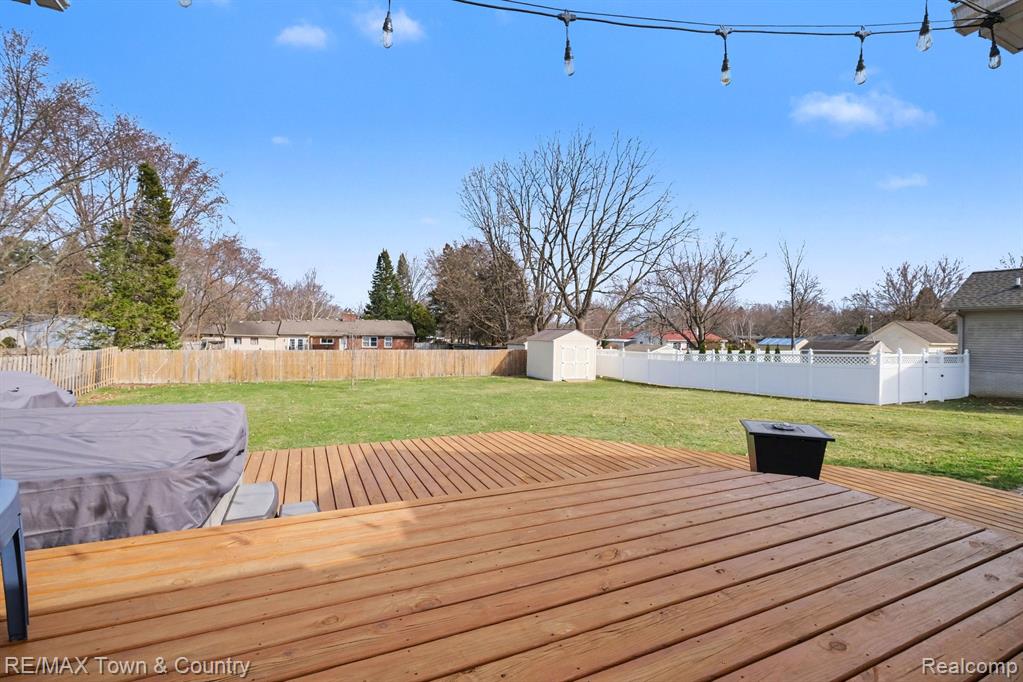 223 Primrose Lane, Flushing, MI 48433 — Photo 34