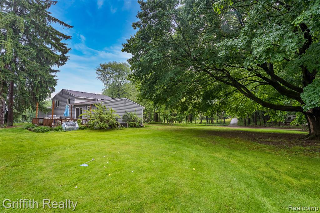 13557 Dunham Road, Hartland, MI 48353 — Photo 6