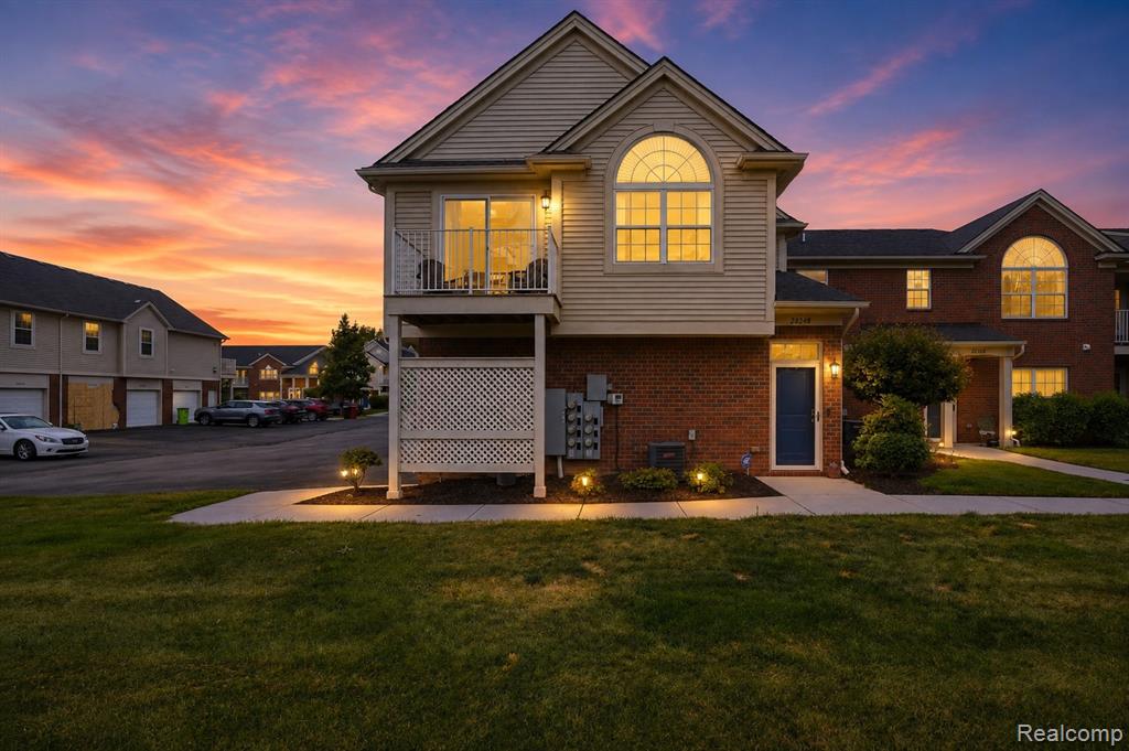 28248 S Pointe Lane, New Baltimore, MI