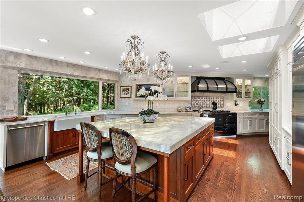 4647 Private Lake Drive, Bloomfield Hills, MI 48301 — Photo 15