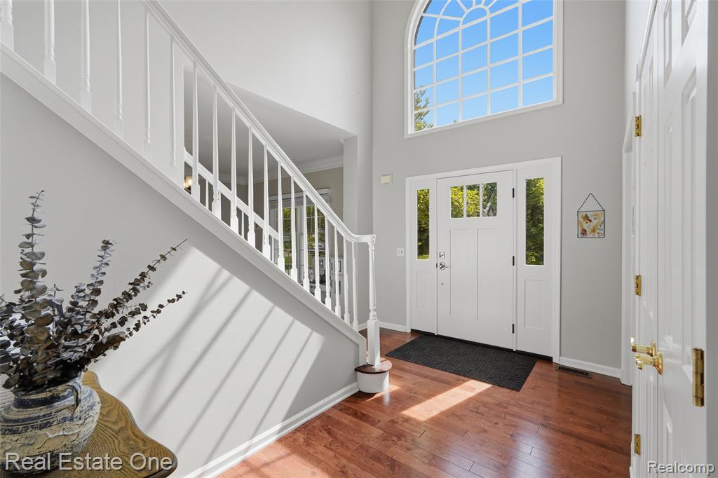 5097 Birkdale Drive, Commerce Twp, MI 48382 — Photo 6