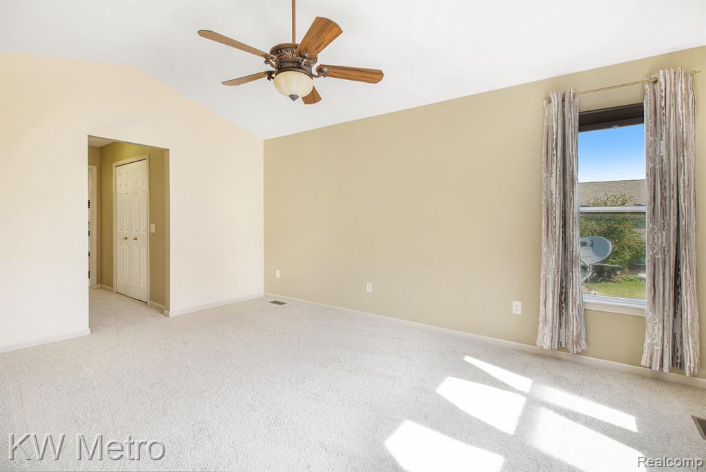 19298 Mitchell Street, Rockwood, MI — Photo 35