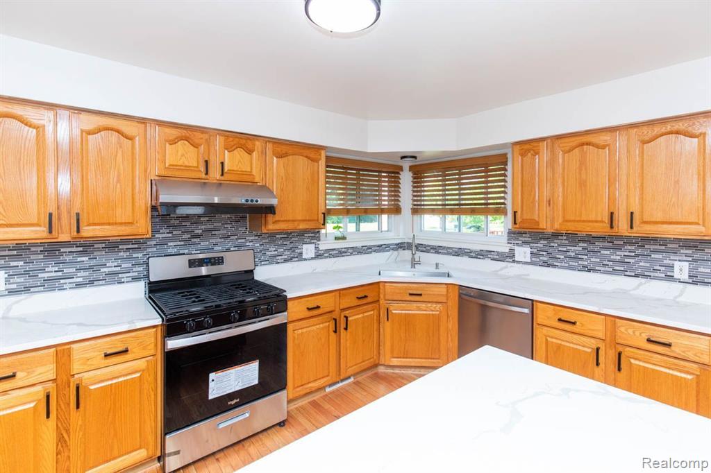 1454 AZIZ Drive, Canton, MI 48188 — Photo 22