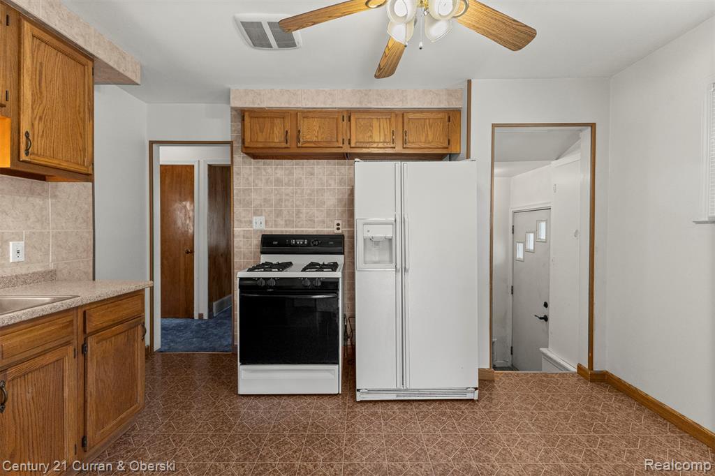 6415 Weddel Street, Taylor, MI 48180 — Photo 7