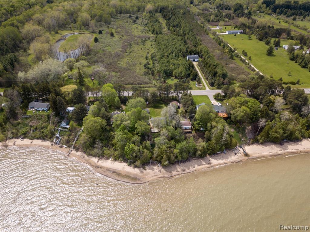 6240 Lakeshore Road N, Palms, MI 48465 — Photo 32