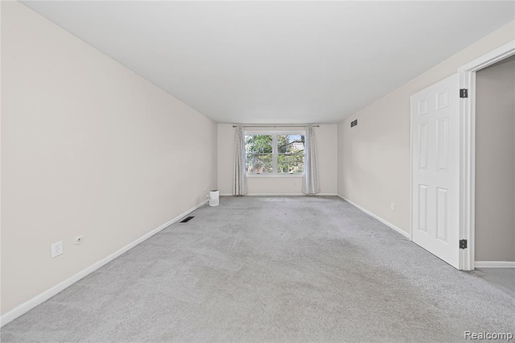 41846 Sutters Lane, Northville, MI 48168 — Photo 22