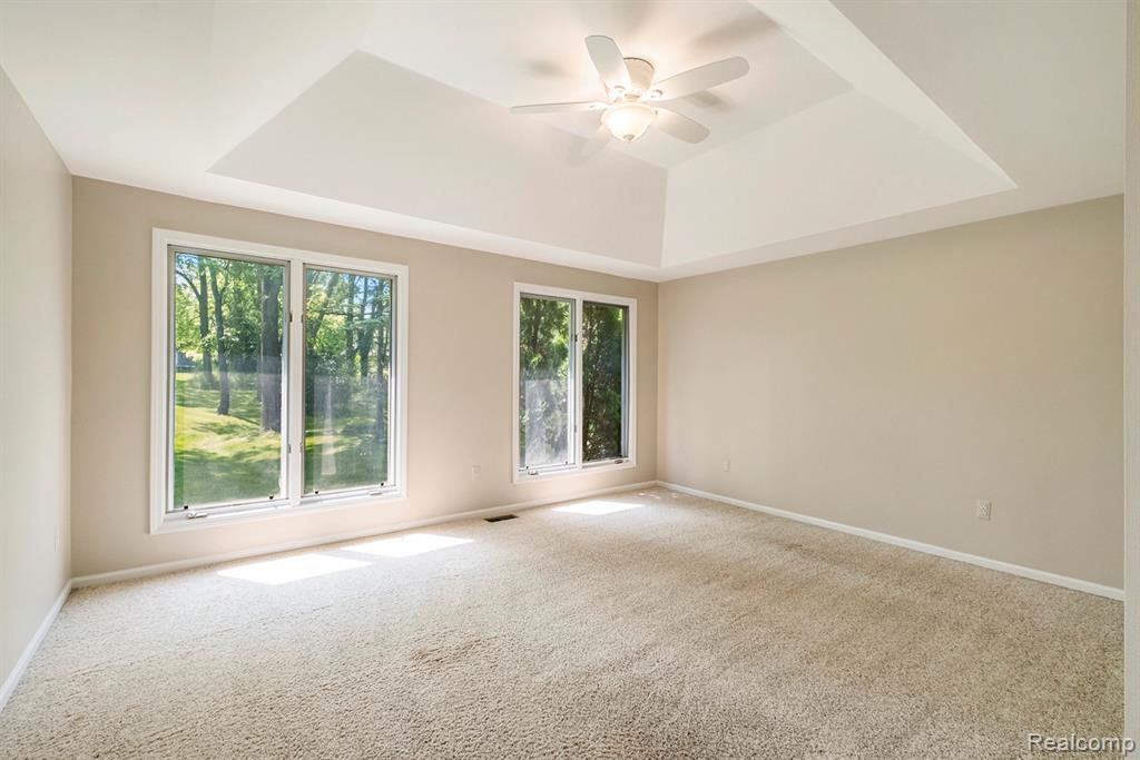 4118 Pinehurst Drive, Howell, MI 48843 — Photo 16