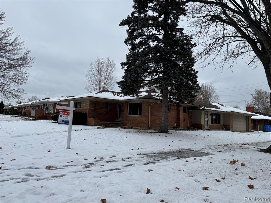 6004 Cronin Drive, Dearborn Heights, MI 48127 — Photo 17