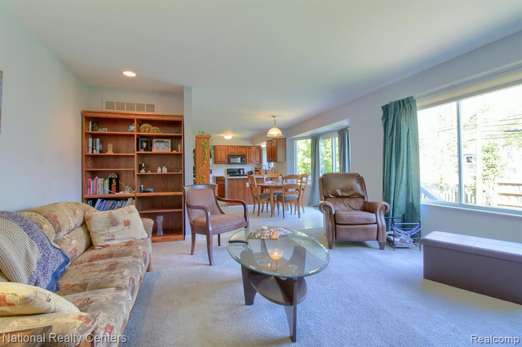 40630 Brecken Ridge Lane, Plymouth, MI 48170 — Photo 16