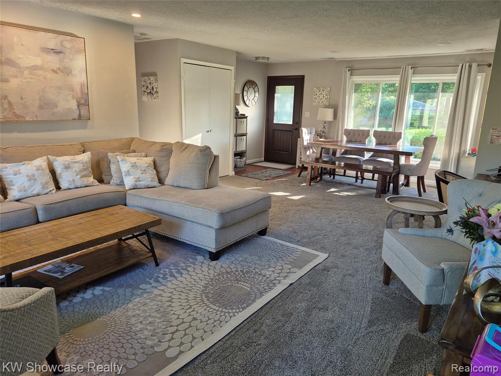 7089 Merrybrook, West Bloomfield, MI — Photo 4