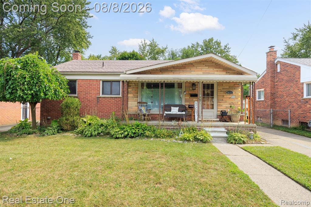 28711 Kathryn Street, Garden City, MI
