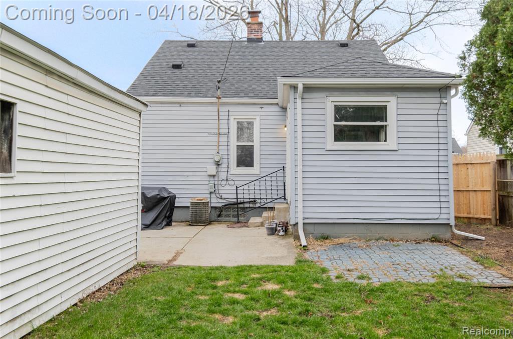 18665 Olympia, Redford, MI 48240 — Photo 29