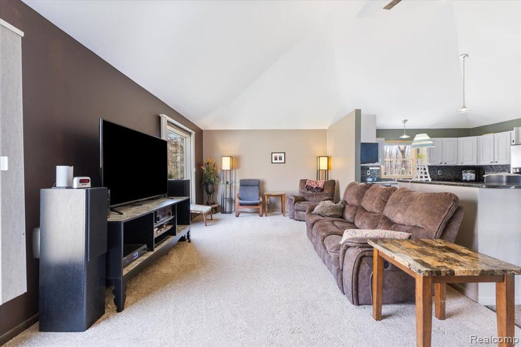 572 CASEMER Road, Lake Orion, MI — Photo 36
