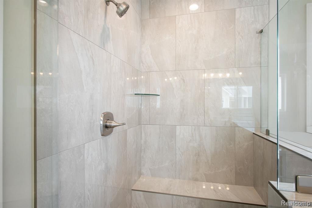 54630 Brenda Drive, Macomb, MI 48042 — Photo 34