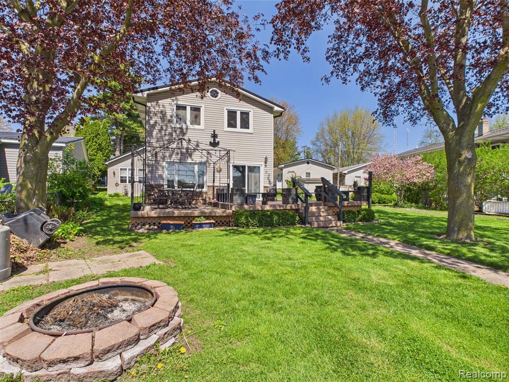 480 PENINSULA Drive, Columbiaville, MI 48421 — Photo 32