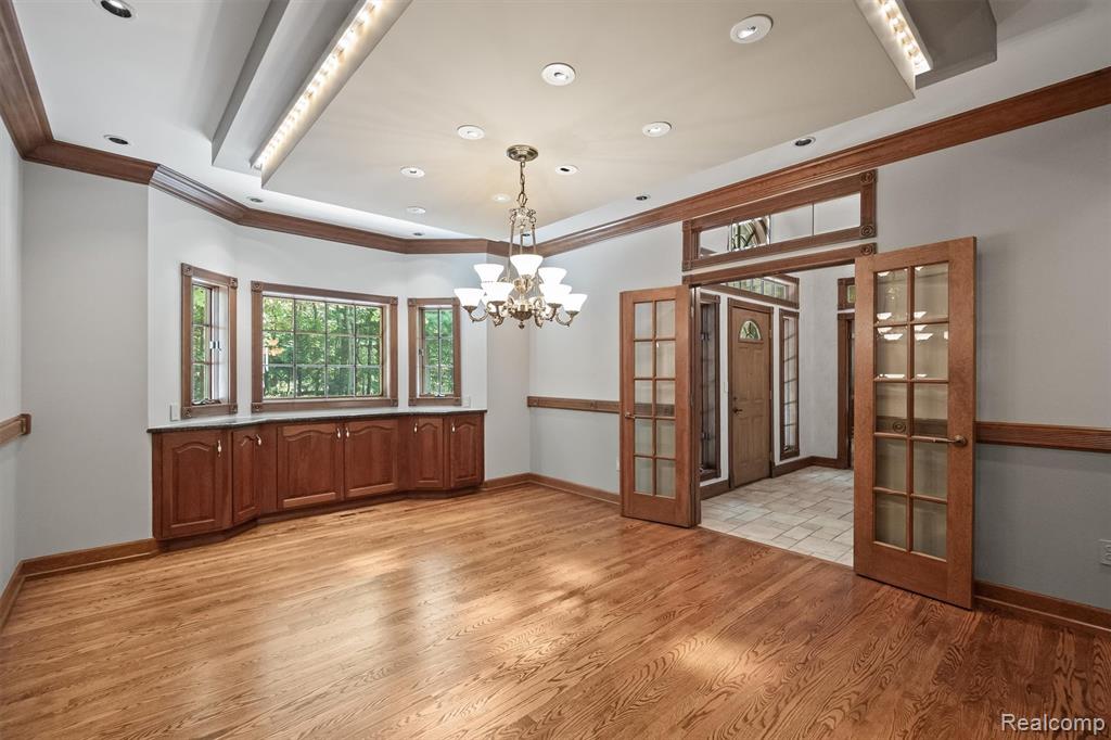 9736 Cross Creek Drive, South Lyon, MI 48178 — Photo 19