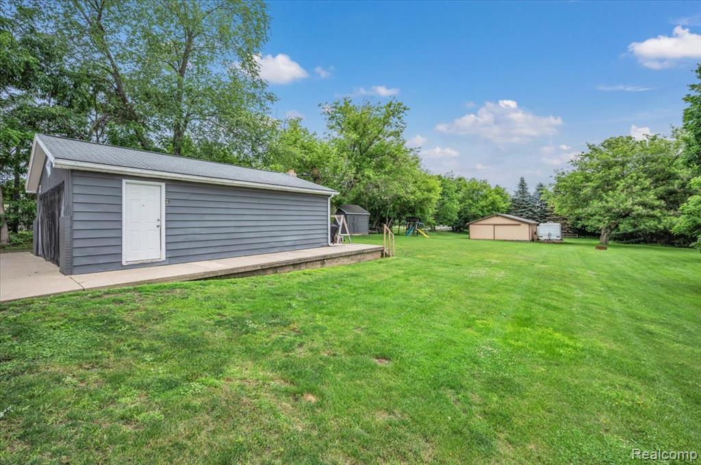 612 N BLACKS CORNERS Road, Imlay City, MI 48444 — Photo 7
