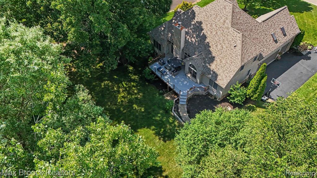 9843 Oak Valley Drive, Clarkston, MI 48348 — Photo 43