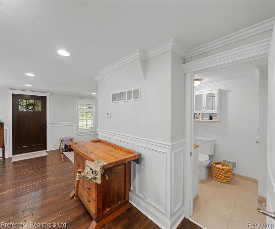 9104 NORTHERN Avenue, Plymouth, MI 48170 — Photo 16