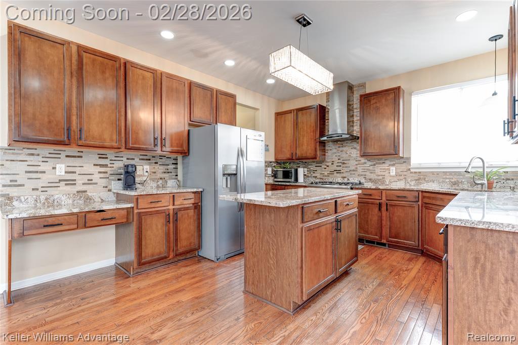 27455 Harrington Way, Novi, MI — Photo 16