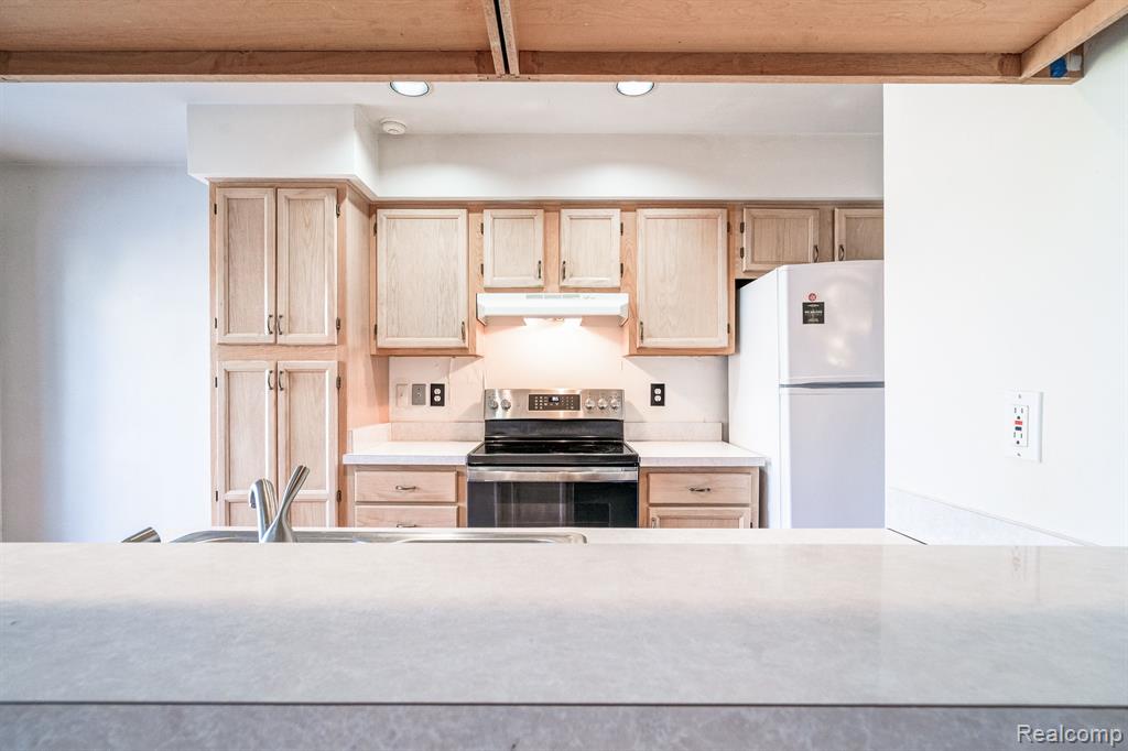 45293 HORSESHOE Circle, Canton, MI 48187 — Photo 17